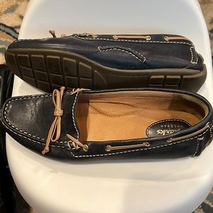 Women’s size 6 Clark’s